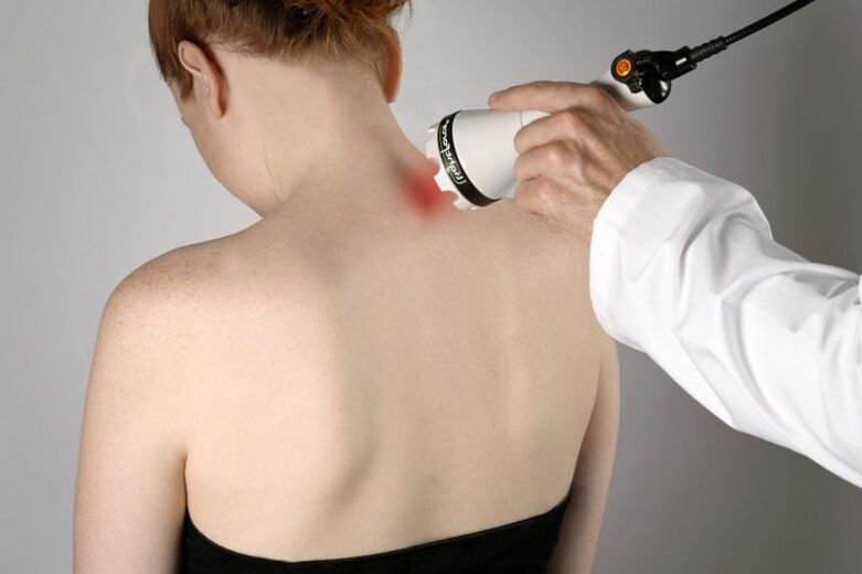 A nyaki osteochondrosis lézeres kezelése nőknél